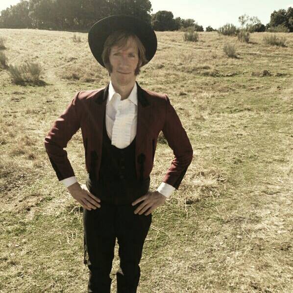 1424471_10151862514074737_1564506206_n